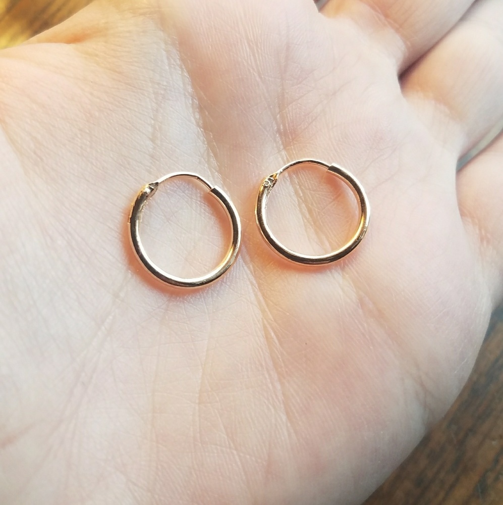 NWOT 15mm Mini Gold Hoop Earrings - Picture 2 of 8